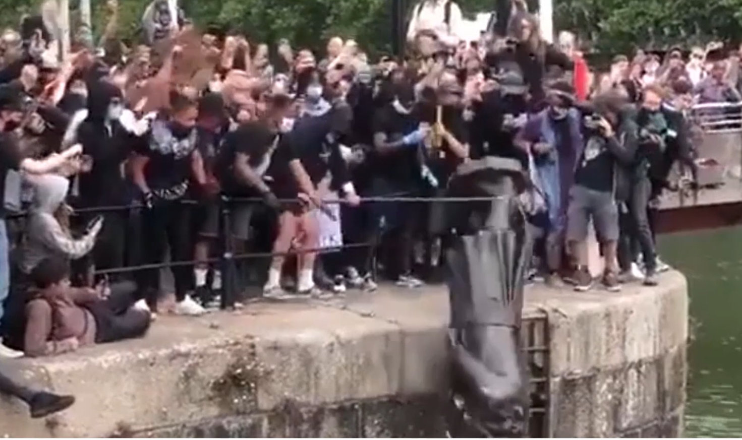 Colston statue dumped in harbour so council wouldn’t put it back up