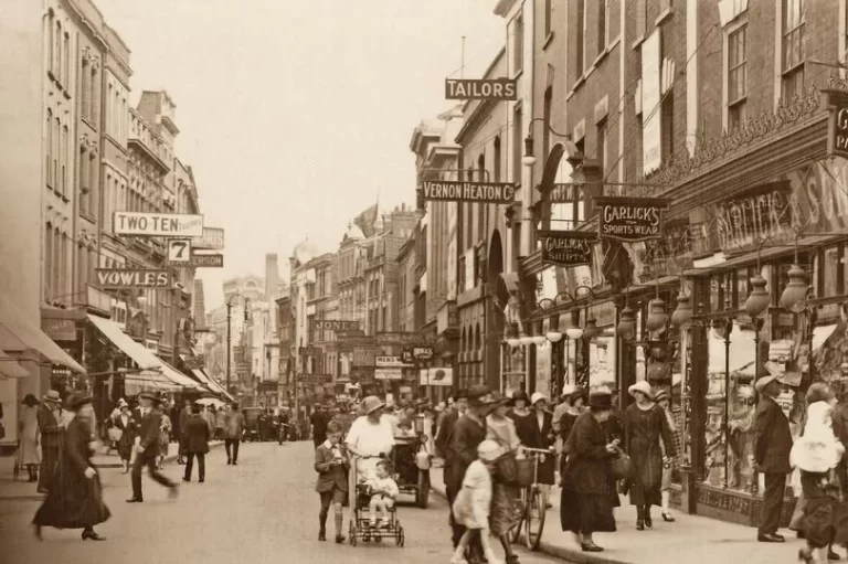 Before the Second World War, Castle Street, where Mary Burridge took from Woolworth’s was one of Bristol’s main shopping streets