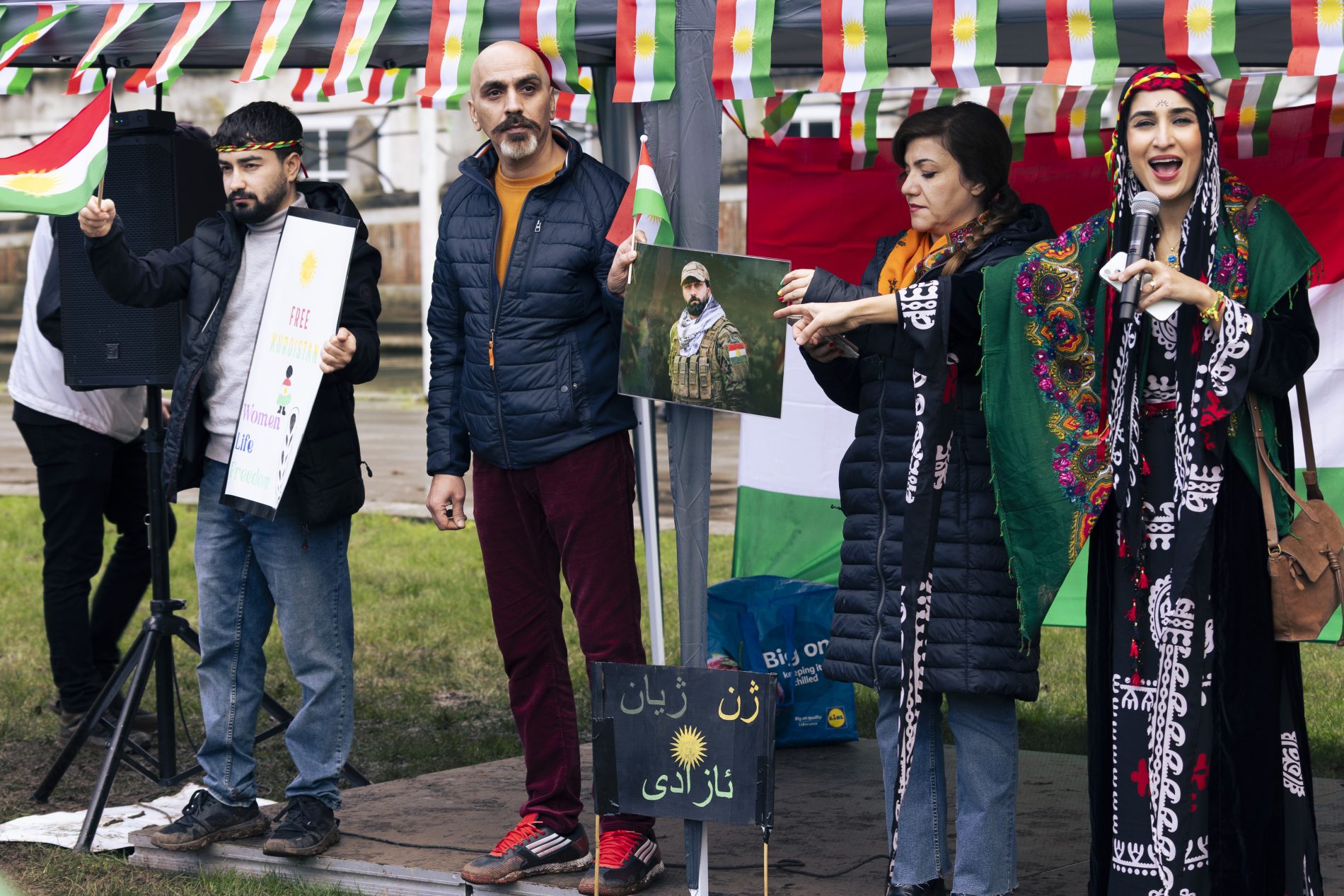 Bristol's Kurdish community rallies for Rojava